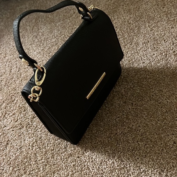 Steve Madden - Picture 3 of 3